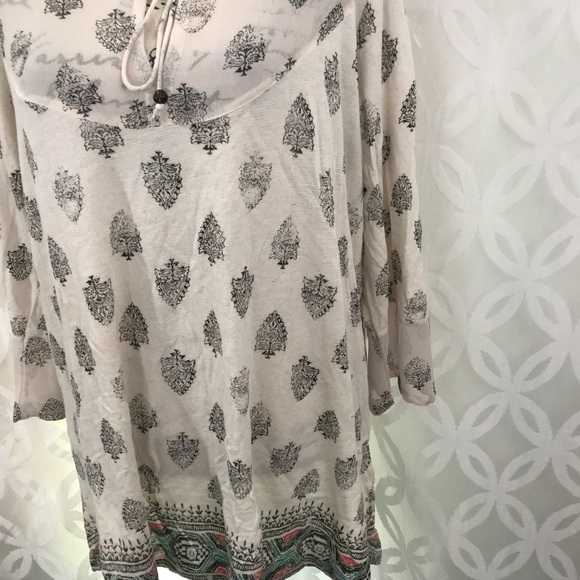 🛍Lucky Brand Paisley Bell Sleeve Blouse - Picture 3 of 8